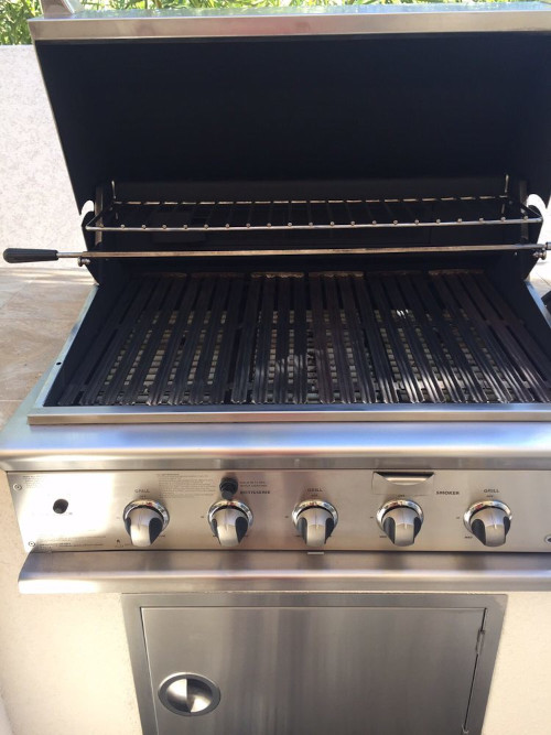 Clean after picture of a grill.