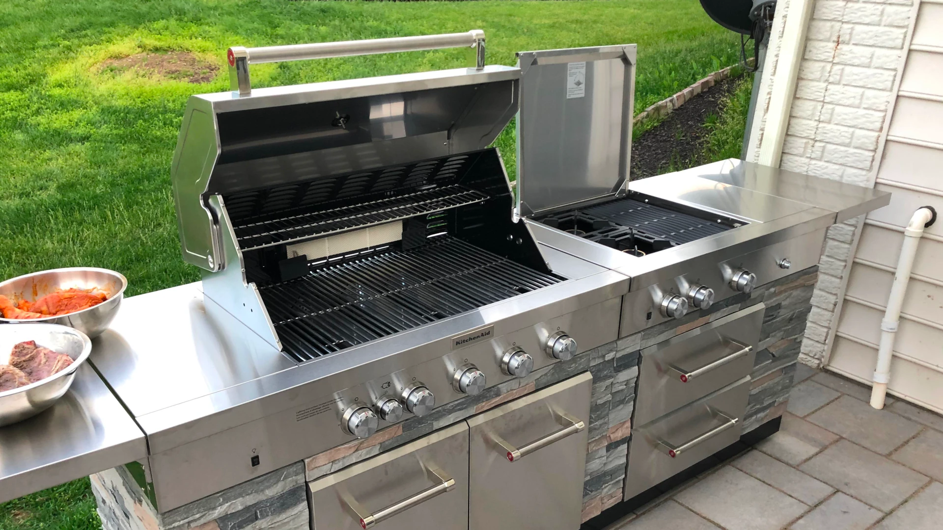 A grill with a side burner.